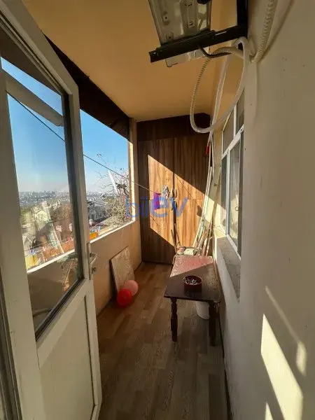 Satış 3 otaqlı Köhnə Tikili bina evi  80m², Bakı