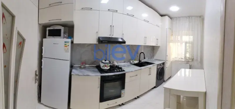 Satış 3 otaqlı Həyət evi  1700m², Bakı