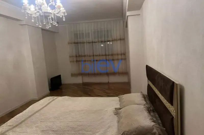 Aylıq Kirayə 3 otaqlı Yeni Tikili bina evi  120m², Bakı