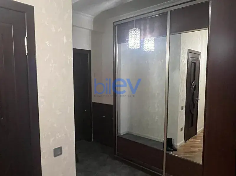 Aylıq Kirayə 3 otaqlı Yeni Tikili bina evi  120m², Bakı