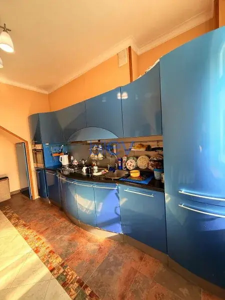 Satış 6 otaqlı Yeni Tikili bina evi  250m², Bakı