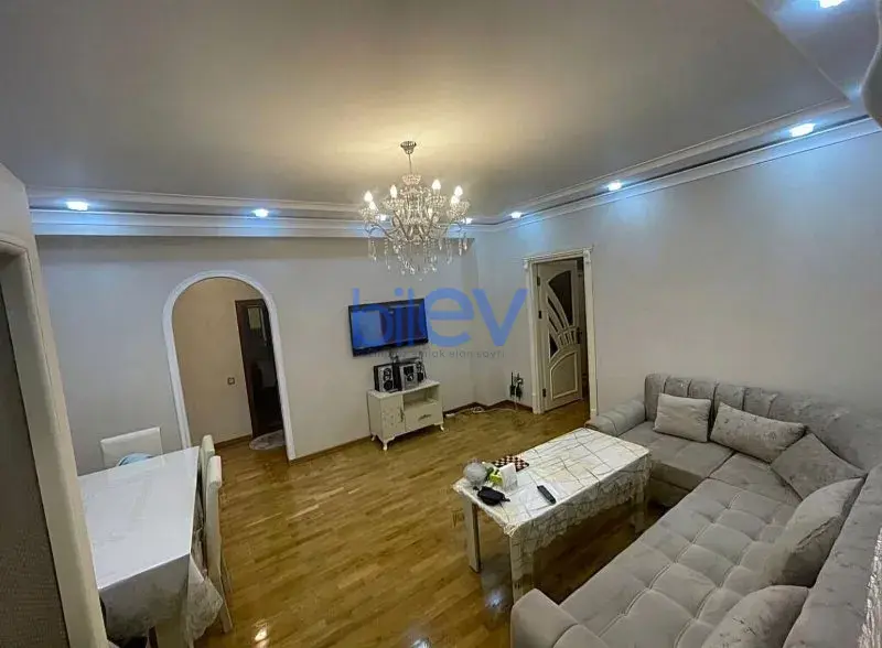 Aylıq Kirayə 3 otaqlı Yeni Tikili bina evi  110m², Bakı