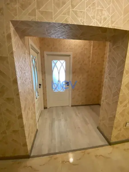 Aylıq Kirayə 2 otaqlı Yeni Tikili bina evi  75m², Bakı
