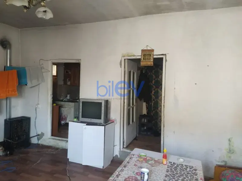 Satış 1 otaqlı Köhnə Tikili bina evi  42m², Bakı