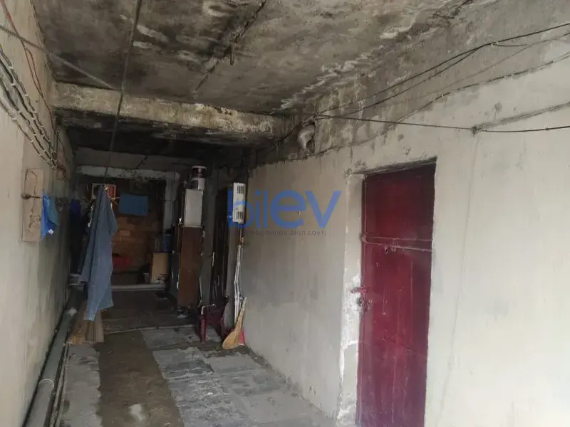 Satış 1 otaqlı Köhnə Tikili bina evi  42m², Bakı