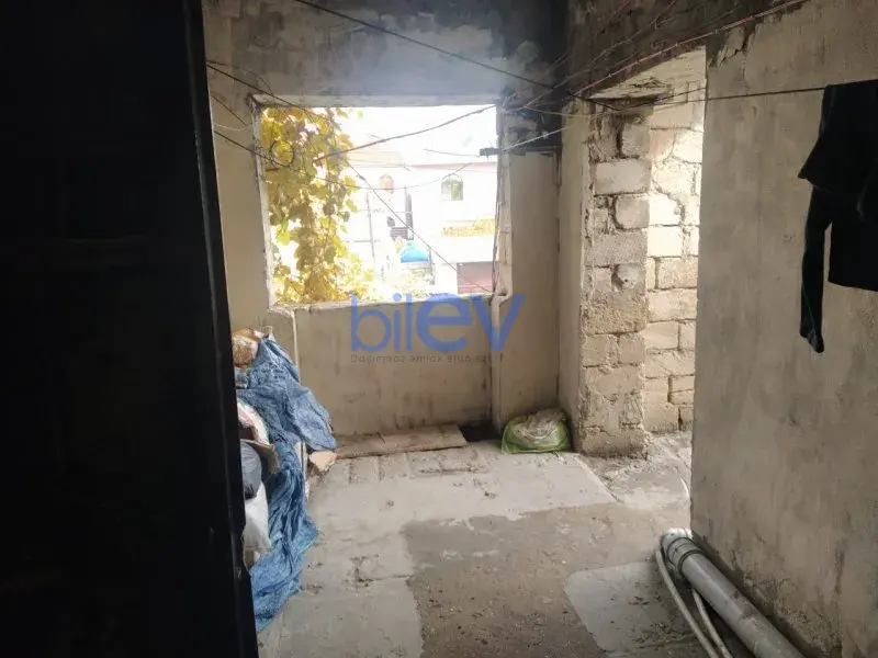 Satış 1 otaqlı Köhnə Tikili bina evi  42m², Bakı
