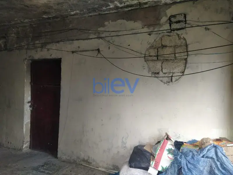 Satış 1 otaqlı Köhnə Tikili bina evi  42m², Bakı