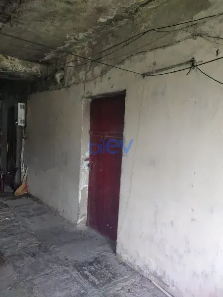Satış 1 otaqlı Köhnə Tikili bina evi  42m², Bakı