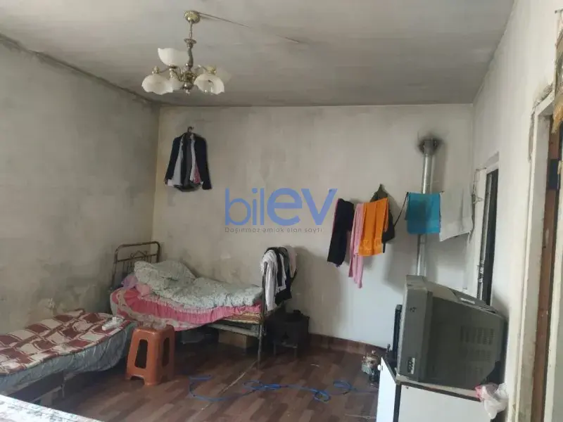 Satış 1 otaqlı Köhnə Tikili bina evi  42m², Bakı