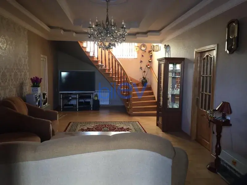 Satış 6 otaqlı Həyət evi  300m², Bakı