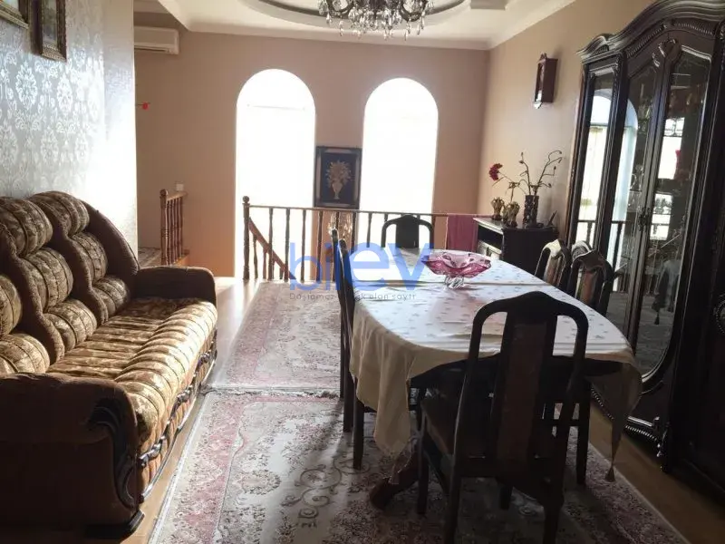 Satış 6 otaqlı Həyət evi  300m², Bakı