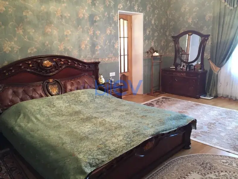 Satış 6 otaqlı Həyət evi  300m², Bakı