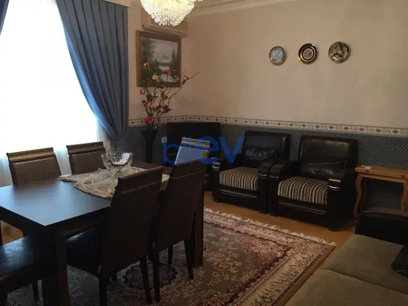 Satış 6 otaqlı Həyət evi  300m², Bakı