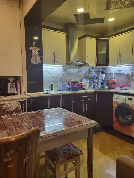 Satış 2 otaqlı Köhnə Tikili bina evi  55m², Bakı