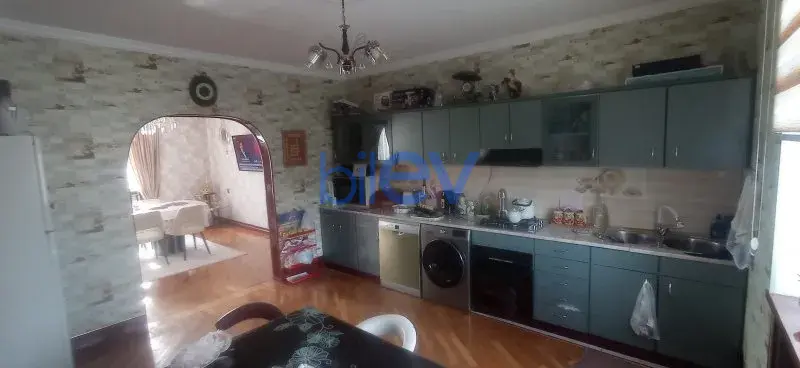 Satış 5 otaqlı Həyət evi  200m², Bakı