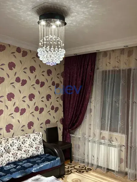 Satış 3 otaqlı Köhnə Tikili bina evi  70m², Bakı