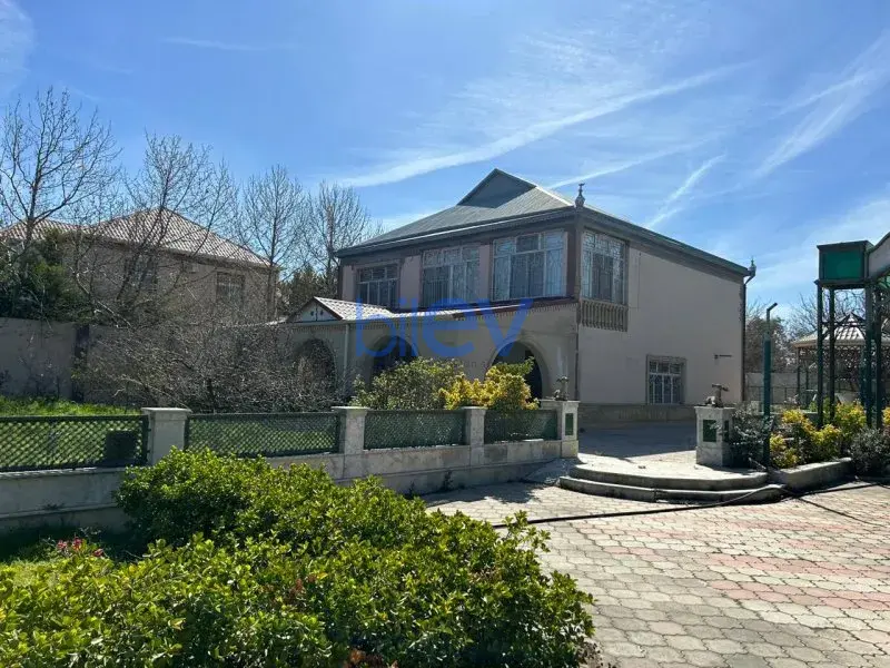 Satış 7 otaqlı Həyət evi  220m², Bakı
