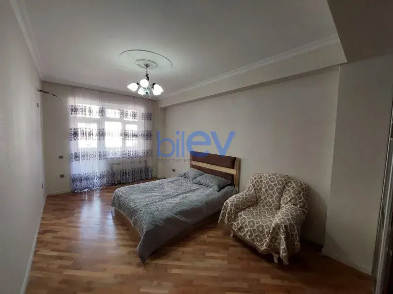Aylıq Kirayə 3 otaqlı Yeni Tikili bina evi  120m², Bakı