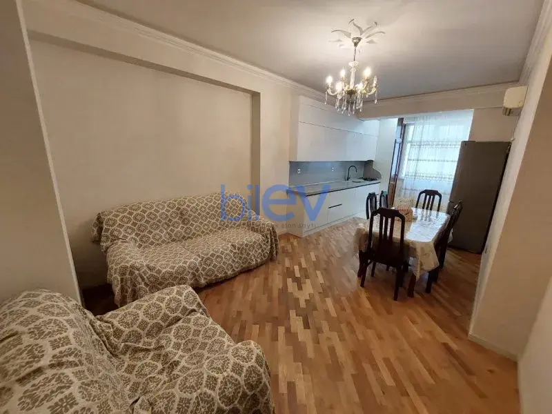 Aylıq Kirayə 3 otaqlı Yeni Tikili bina evi  120m², Bakı