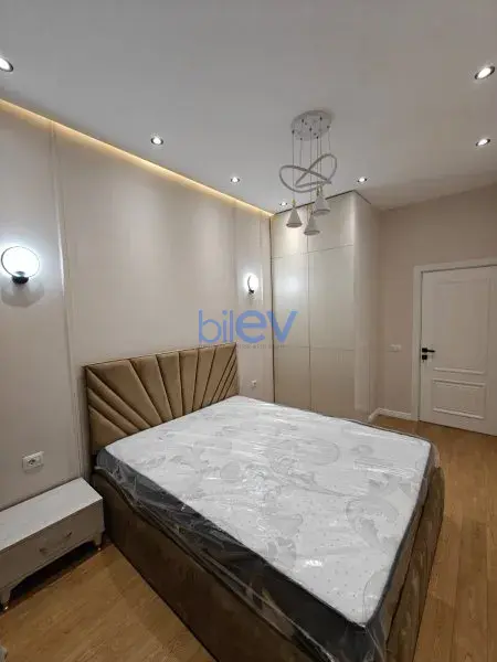 Aylıq Kirayə 3 otaqlı Yeni Tikili bina evi  75m², Bakı