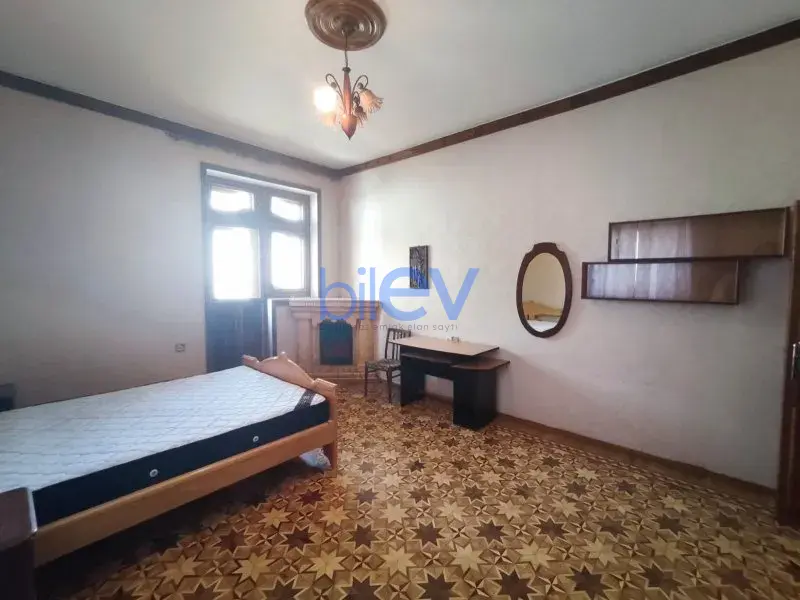 Aylıq Kirayə 2 otaqlı Köhnə Tikili bina evi  48m², Bakı