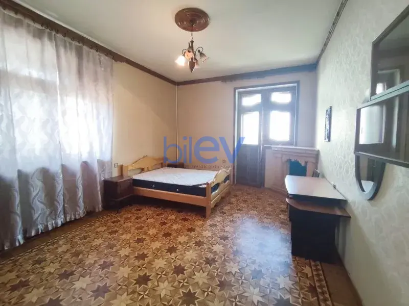 Aylıq Kirayə 2 otaqlı Köhnə Tikili bina evi  48m², Bakı