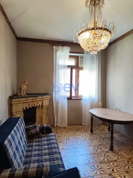 Aylıq Kirayə 2 otaqlı Köhnə Tikili bina evi  48m², Bakı