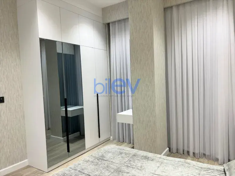 Aylıq Kirayə 3 otaqlı Yeni Tikili bina evi  85m², Bakı