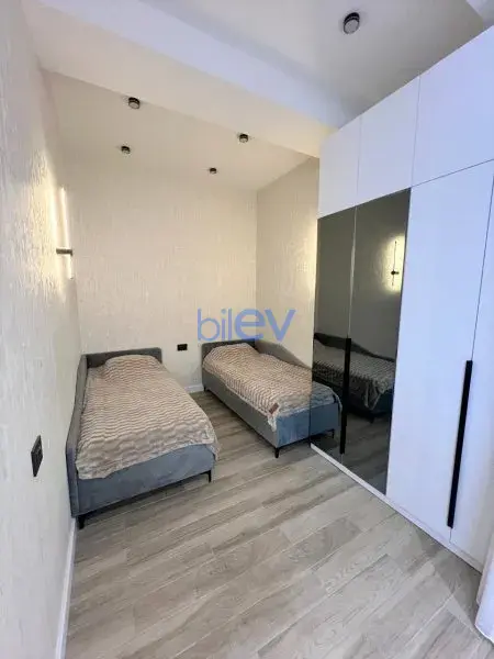Aylıq Kirayə 3 otaqlı Yeni Tikili bina evi  85m², Bakı