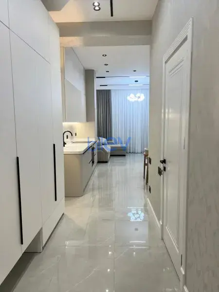 Aylıq Kirayə 3 otaqlı Yeni Tikili bina evi  85m², Bakı