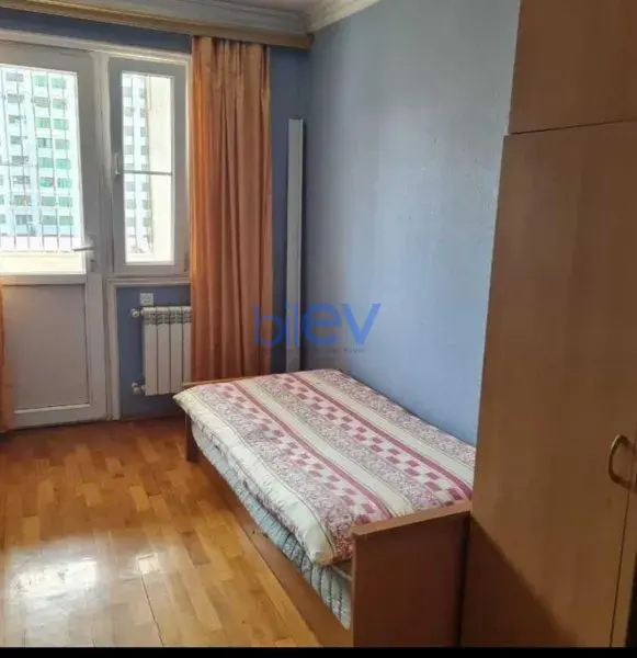 Aylıq Kirayə 1 otaqlı Köhnə Tikili bina evi  110m², Bakı