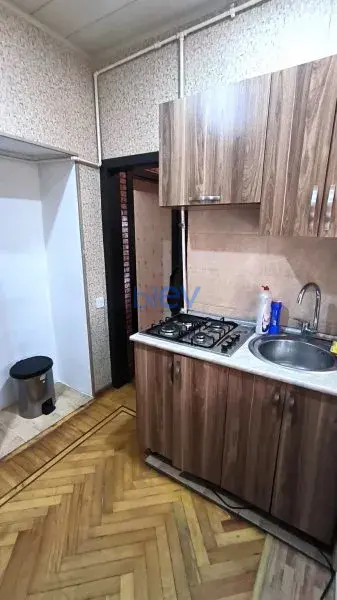 Aylıq Kirayə 2 otaqlı Köhnə Tikili bina evi  65m², Bakı
