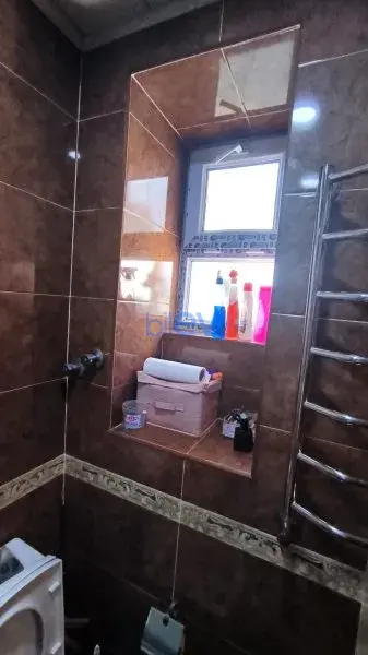 Aylıq Kirayə 2 otaqlı Köhnə Tikili bina evi  65m², Bakı