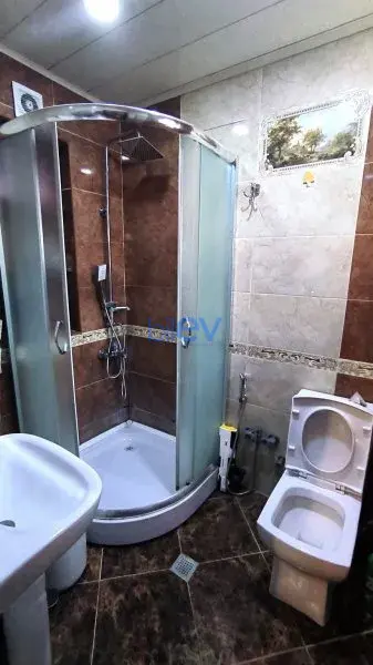 Aylıq Kirayə 2 otaqlı Köhnə Tikili bina evi  65m², Bakı