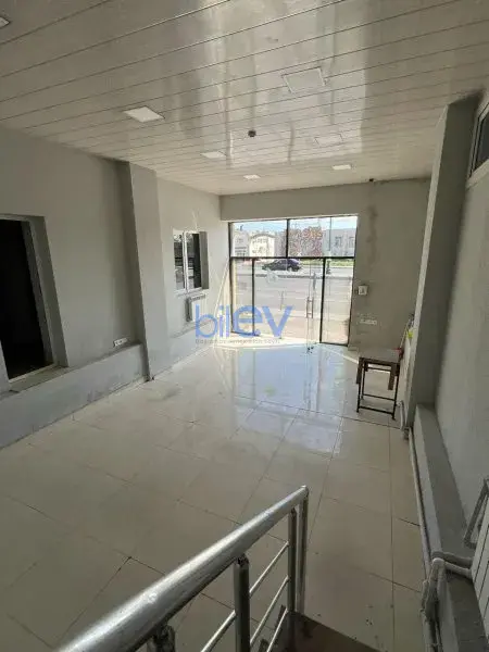 Aylıq Kirayə 4 otaqlı Obyekt  350m², Bakı