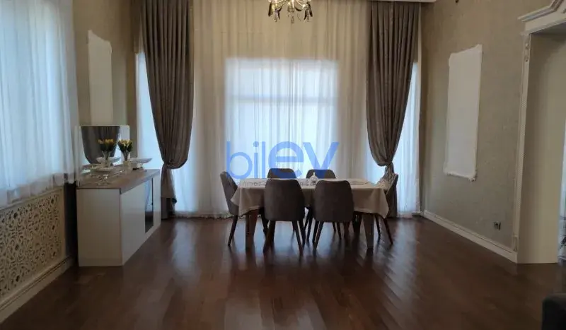 Aylıq Kirayə 6 otaqlı Həyət evi  340m², Bakı