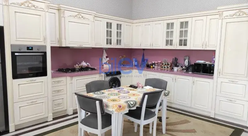 Aylıq Kirayə 6 otaqlı Həyət evi  340m², Bakı