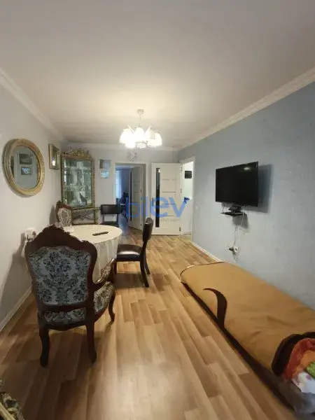 Satış 3 otaqlı Köhnə Tikili bina evi  70m², Bakı