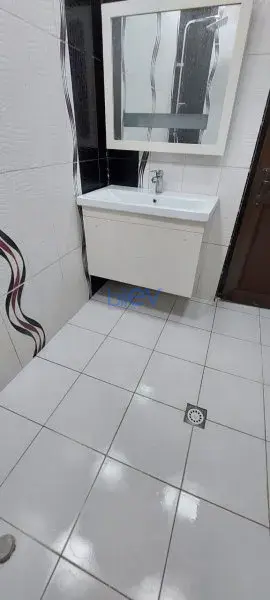 Satış 2 otaqlı Köhnə Tikili bina evi  65m², Bakı