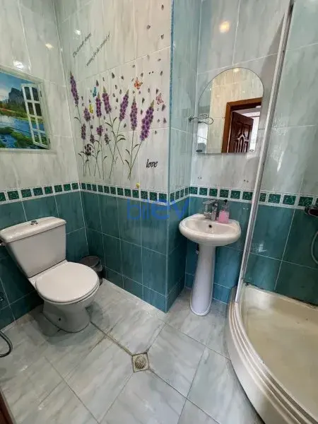Aylıq Kirayə 3 otaqlı Yeni Tikili  130m², Bakı