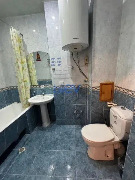 Aylıq Kirayə 3 otaqlı Yeni Tikili  130m², Bakı