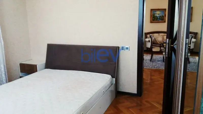 Satış 6 otaqlı Villa  220m², Bakı