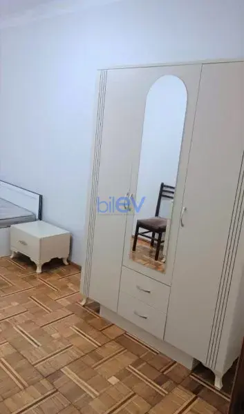 Aylıq Kirayə 2 otaqlı Köhnə Tikili bina evi  52m², Bakı