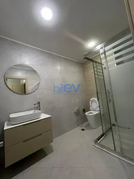 Aylıq Kirayə 2 otaqlı Yeni Tikili bina evi  75m², Bakı