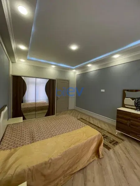 Aylıq Kirayə 2 otaqlı Yeni Tikili bina evi  75m², Bakı