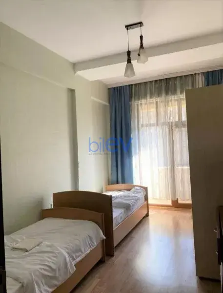 Aylıq Kirayə 3 otaqlı Yeni Tikili bina evi  140m², Bakı
