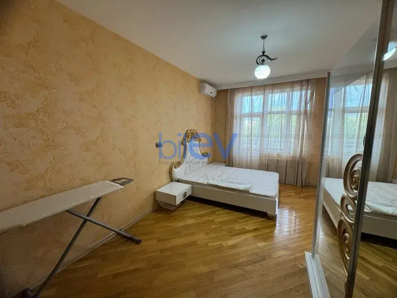 Aylıq Kirayə 2 otaqlı Yeni Tikili bina evi  70m², Bakı