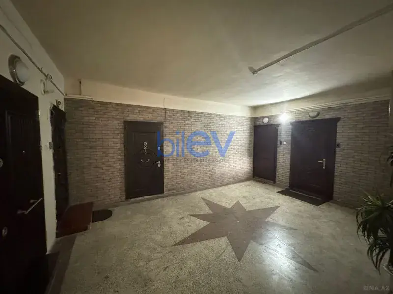 Aylıq Kirayə 3 otaqlı Yeni Tikili bina evi  180m², Bakı