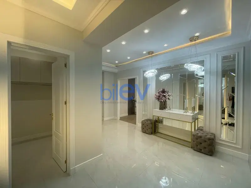 Satış 3 otaqlı Yeni Tikili bina evi  140m², Bakı