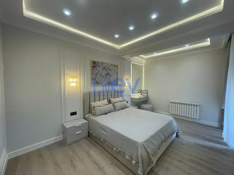 Satış 3 otaqlı Yeni Tikili bina evi  140m², Bakı